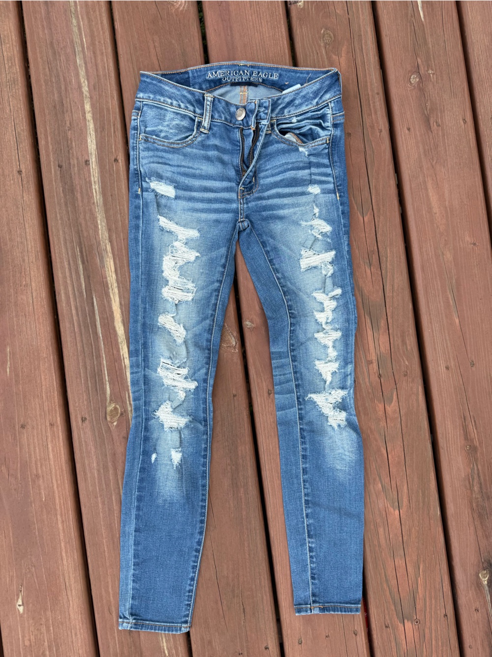 American Eagle Outfitters Light Blue Distressed Women's Skinny Jeggings